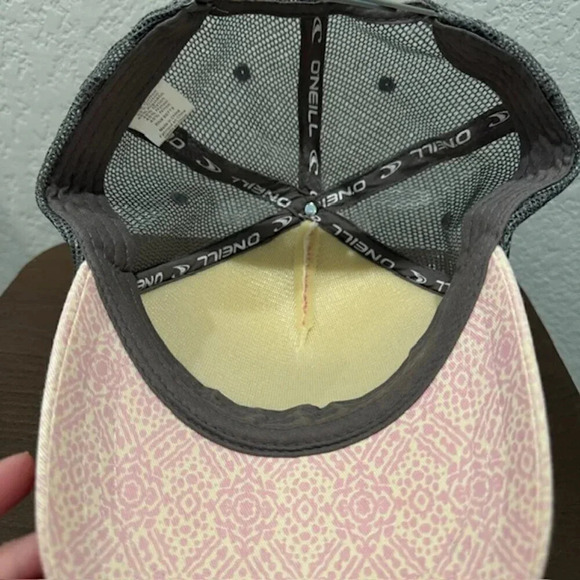 O'Neill Women's Pink & Grey Nautical Hat, Adjustable - Picture 3 of 4